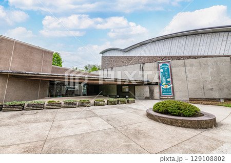 群馬県富岡市　群馬県立自然史博物館 129108802