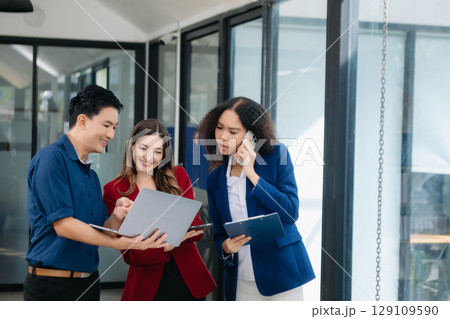 Creative managers crew working with new startup project in office. Team brainstorming. 129109590