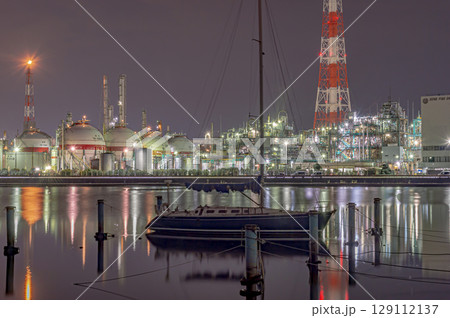 四日市コンビナート工場夜景 129112137