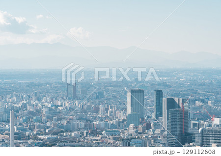 東京の首都圏の高層ビル群,街並み,都会 129112608