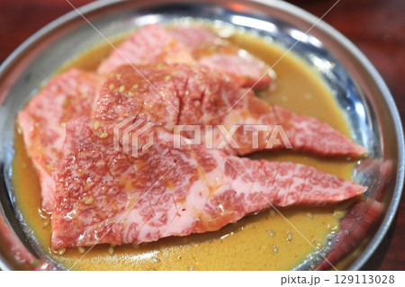 黒毛和牛A4カルビ焼肉 129113028