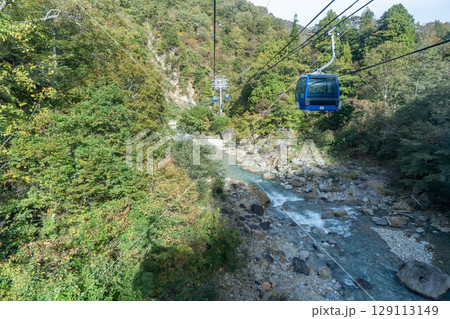 苗場ドラゴンドラと山と川 苗場ドラゴンドラと山と川 129113149