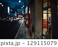 商店街にかかる初売りののぼり 129115079