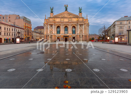 Lviv Opera House at dawn Lviv Ukraine Lviv Opera House at dawn Lviv Ukraine 129123903