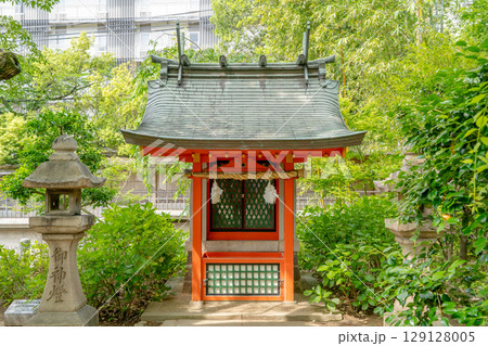 日本最古級の由緒ある神社　生田神社　摂社　市杵島神社（水の神、芸能の神）　神戸市中央区下山手通 129128005