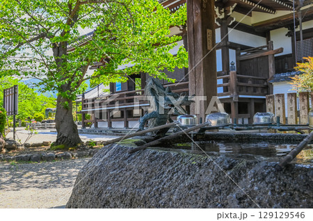 龍の手水舎 129129546