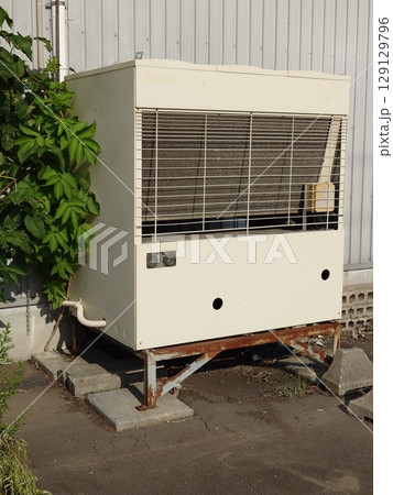 空冷式屋外設置型冷凍機 空冷式屋外設置型冷凍機 129129796