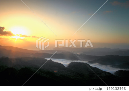 Sunrise over a sea of clouds on Wufenshan Mountain in New Taipei City, Taiwan. Sunrise over a sea of clouds on Wufenshan Mountain in New Taipei City, Taiwan. 129132568