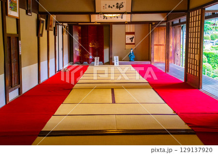 【京都風景】等持院 一人静かに眺める庭に心が和む 【京都風景】等持院 一人静かに眺める庭に心が和む 129137920