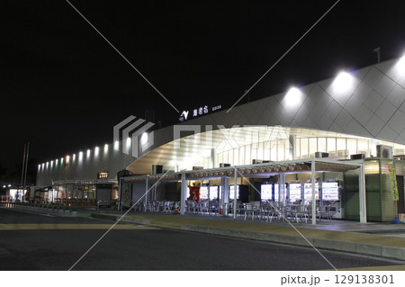 ［E1］東名高速：夜の海老名サービスエリア下り線にて（EXPASA海老名） 129138301