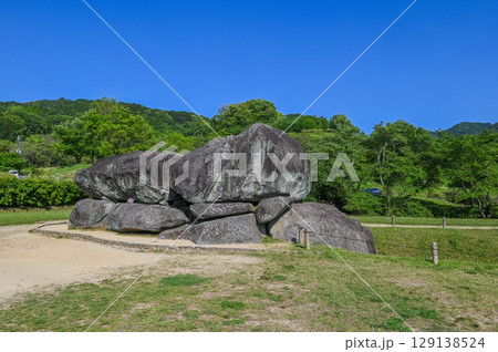 飛鳥時代の歴史遺産 _ 明日香村 石舞台古墳 飛鳥時代の歴史遺産 _ 明日香村 石舞台古墳 129138524