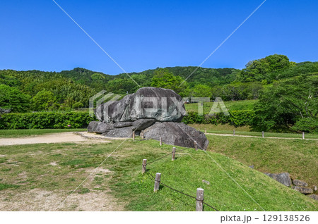 飛鳥時代の歴史遺産 _ 明日香村 石舞台古墳 129138526