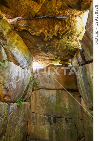 飛鳥時代の歴史遺産 _ 明日香村 石舞台古墳 飛鳥時代の歴史遺産 _ 明日香村 石舞台古墳 129138528