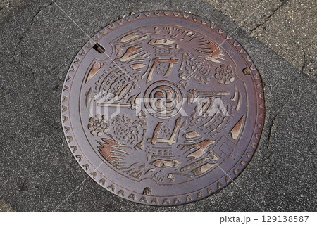 マンホールの蓋 129138587