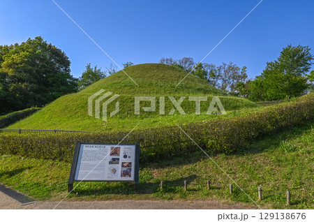 飛鳥時代の壁画古墳 _ 明日香村 高松塚古墳 129138676