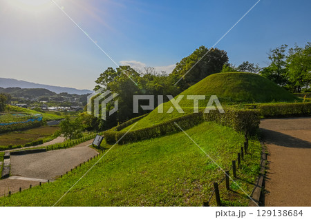飛鳥時代の壁画古墳 _ 明日香村 高松塚古墳 129138684
