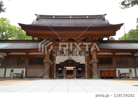 大山祇神社：神門（愛媛県今治市大三島町） 129139282