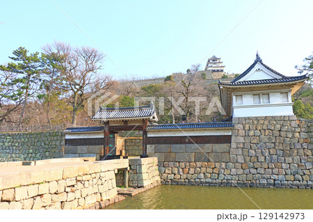 香川県丸亀市、丸亀城の風景 129142973