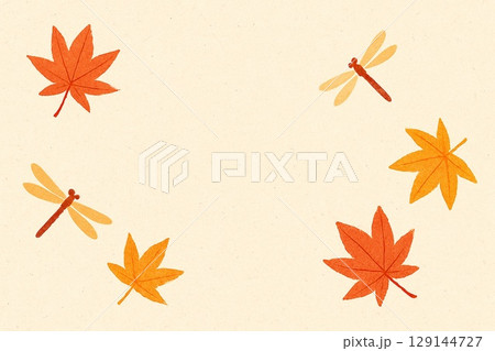紅葉とトンボが舞う秋の背景素材 129144727