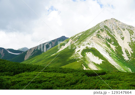 鷲羽岳とワリモ岳と水晶岳 鷲羽岳とワリモ岳と水晶岳 129147664