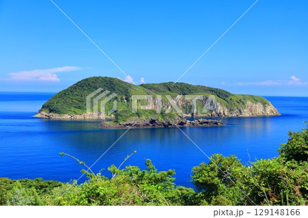 【島根県】快晴の大波加島（隠岐の島　知夫里島） 129148166