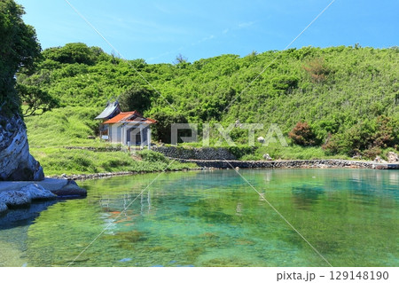 【島根県】快晴の島津島の渡津神社（隠岐の島　知夫里島） 129148190