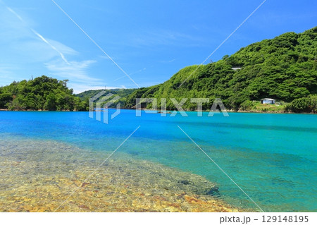 【島根県】快晴の島津島（隠岐の島　知夫里島） 129148195