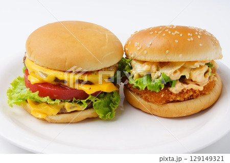 ダブルチーズバーガー　海老フィレオバーガー 129149321