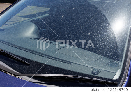 自動車窓ガラスの汚れ 自動車窓ガラスの汚れ 129149740