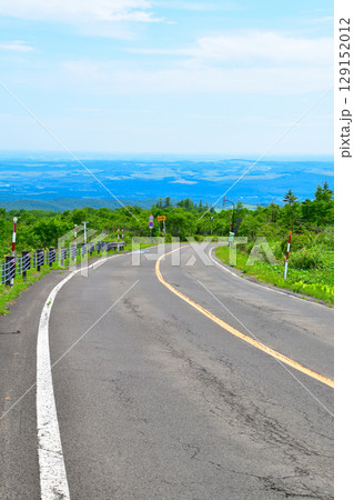 道道52号　摩周湖畔より釧路平野 129152012