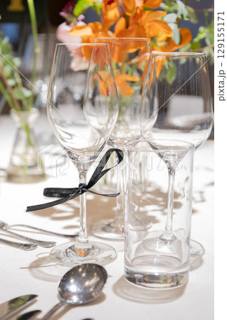 パーティーにぴったりなシャンパン　イベント装飾 129155171