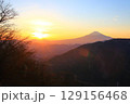 大山から見る富士山の日没 大山から見る富士山の日没 129156468