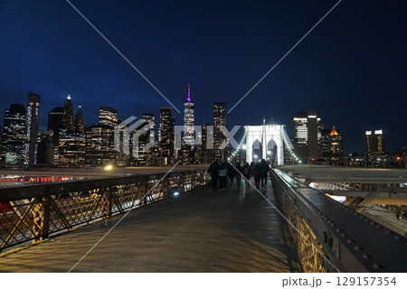 ニューヨークのブルックリンブリッジ ニューヨークのブルックリンブリッジ 129157354