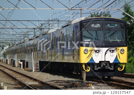 清瀬に留置される西武3000系 3011F 銀河鉄道999ラッピング車 129157547