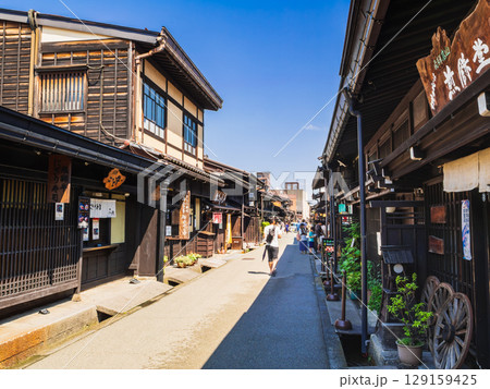 夏の飛騨高山 上三之町 古い町並 夏の飛騨高山 上三之町 古い町並 129159425