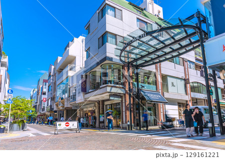 日本の横浜都市景観8月。猛烈な暑さ…横浜の人気ショッピングストリート・元町などを望む=2日 日本の横浜都市景観8月。猛烈な暑さ…横浜の人気ショッピングストリート・元町などを望む=2日 129161221