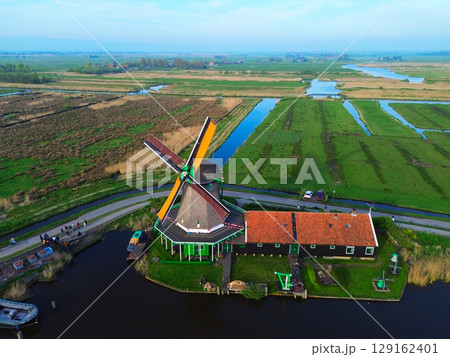 skyline of old town Zaanse Schans skyline of old town Zaanse Schans 129162401