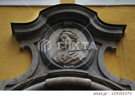Bust of Mozarts sister Nannal at the entrance of Mozarts birth house, Salzburg, Austria Bust of Mozarts sister Nannal at the entrance of Mozarts birth house, Salzburg, Austria 129165373