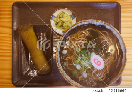 若生昆布のおにぎり（青森郷土料理） 129166694