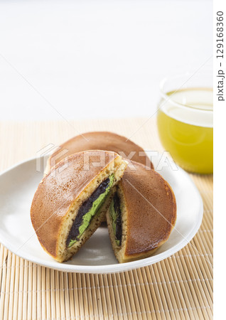 どら焼き　抹茶味 129168360
