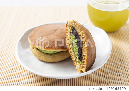 どら焼き　抹茶味 129168369