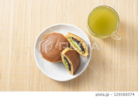 どら焼き 抹茶味 どら焼き 抹茶味 129168374