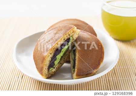 どら焼き　抹茶味 129168396