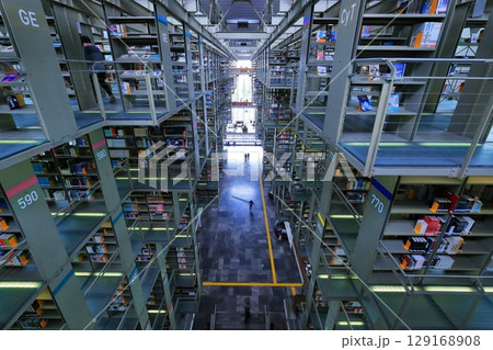 メキシコの美しすぎる図書館、バスコンセロス図書館 129168908