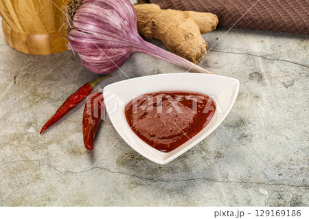 Korean kimchi sauce in the bowl 129169186