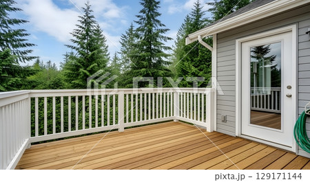 entrance to the residential house entrance to the residential house 129171144