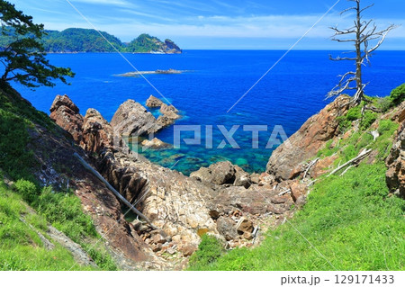 【島根県】晴天の隠岐の島の浄土ヶ浦海岸(島後) 【島根県】晴天の隠岐の島の浄土ヶ浦海岸(島後) 129171433