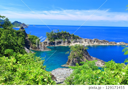 【島根県】晴天の隠岐の島の浄土ヶ浦海中公園（島後） 129171455