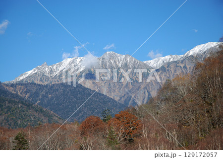 Mt. Nishi-Hotakadake / 奥飛騨温泉郷(岐阜県)から眺める初冬の槍穂高の縦走尾根 Mt. Nishi-Hotakadake / 奥飛騨温泉郷(岐阜県)から眺める初冬の槍穂高の縦走尾根 129172057