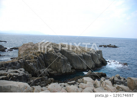 Tojinbo cliffs @Awara Fukui 初秋の東尋坊の眺め(景勝地 @福井県坂井市) 129174697